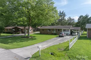 517 Fieldcrest Dr, Chester, SC 29706 - Photo 2