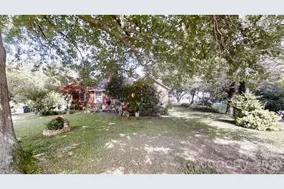 21 Maple Avenue, Candler, NC 28715 - Photo 2