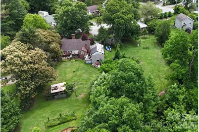 21 Maple Avenue, Candler, NC 28715 - Photo 2