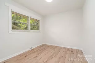 602 Camrose Dr, Charlotte, NC 28215 - Photo 10