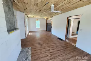 1004 S Ridge Ave, Kannapolis, NC 28083 - Photo 2