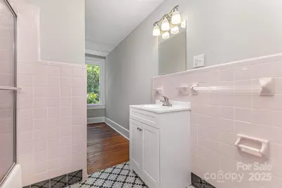 309 E Main Street, Lattimore, NC 28089 - Photo 30