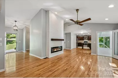104 Britton Avenue, Hendersonville, NC 28791 - Photo 6
