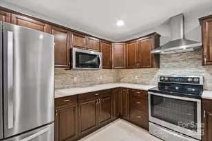 104 Britton Ave, Hendersonville, NC 28791 - Photo 12