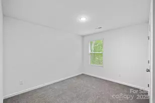 724 N Kelly St, Statesville, NC 28677 - Photo 14