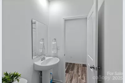 724 N Kelly Street, Statesville, NC 28677 - Photo 8