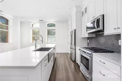 229 N Church Street #100, Charlotte, NC 28202 - Photo 30