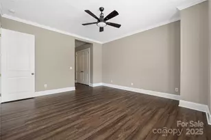 229 N Church St, Charlotte, NC 28202 - Photo 8