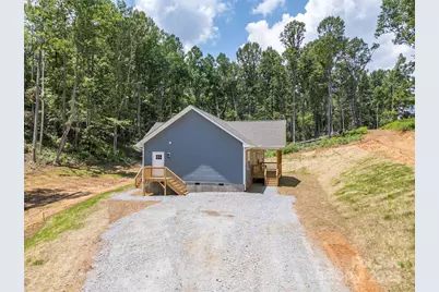 19 Keene Street, Hendersonville, NC 28792 - Photo 2