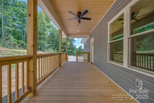 19 Keene St, Hendersonville, NC 28792 - Photo 8