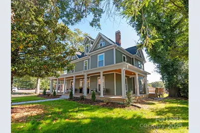 402 S Chester Street, Gastonia, NC 28052 - Photo 2