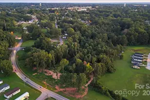 501 Providence Rd, Gaffney, SC 29341 - Photo 4