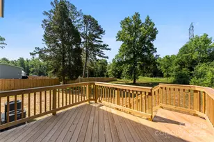 1227 Breezewood Dr, Charlotte, NC 28262 - Photo 38