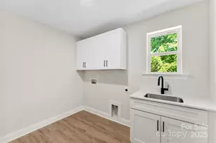 1227 Breezewood Dr, Charlotte, NC 28262 - Photo 36