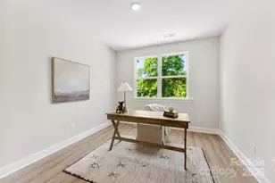 1227 Breezewood Dr, Charlotte, NC 28262 - Photo 16