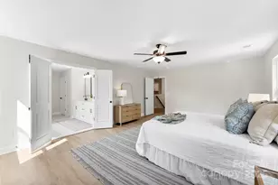 1227 Breezewood Dr, Charlotte, NC 28262 - Photo 20