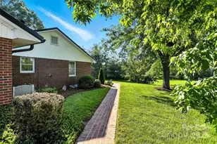 601 Pennell St NE, Lenoir, NC 28645 - Photo 34