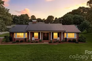 601 Pennell St NE, Lenoir, NC 28645 - Photo 30