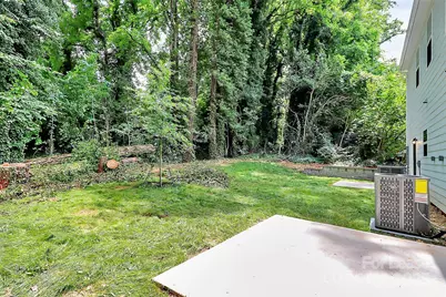 911 Yellowstone Drive, Charlotte, NC 28208 - Photo 32