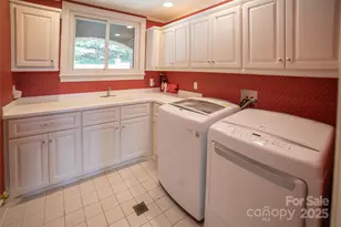 2770 Lakeview Dr, Lenoir, NC 28645 - Photo 16