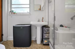 113 N Academy St, Mooresboro, NC 28114 - Photo 24