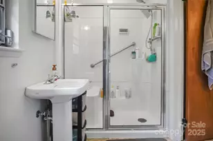 113 N Academy St, Mooresboro, NC 28114 - Photo 22