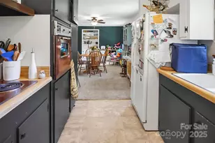 113 N Academy St, Mooresboro, NC 28114 - Photo 16