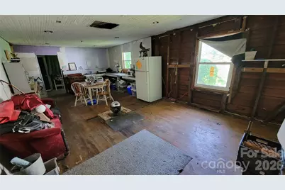 160 Cleveland Road, Tryon, NC 28782 - Photo 2