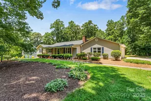 267 Winthrow Creek Rd, Mooresville, NC 28115 - Photo 2