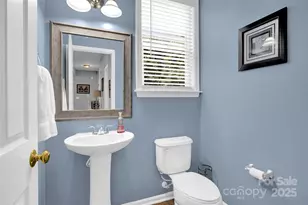 10104 Treetop Ln, Cornelius, NC 28031 - Photo 16