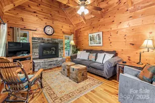 28 Upper Ridge Rd, Black Mountain, NC 28711 - Photo 16