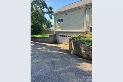 743 S College Avenue, Newton, NC 28658 - Photo 4