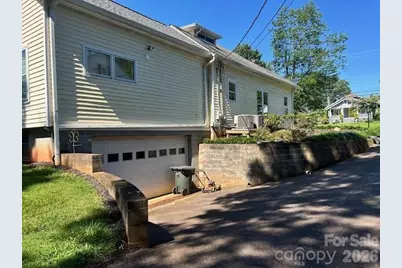 743 S College Avenue, Newton, NC 28658 - Photo 6