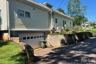 743 S College Ave, Newton, NC 28658 - Photo 6