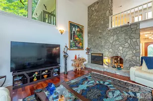 141 Courtland Ct, Lake Lure, NC 28746 - Photo 4