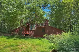 5685 Pine Ridge Dr, Connelly Springs, NC 28612 - Photo 2