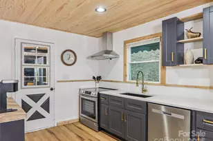 410 Mother-In-Law Ln, Burnsville, NC 28714 - Photo 8