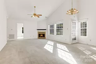 4 Gatehouse Ct, Asheville, NC 28803 - Photo 4