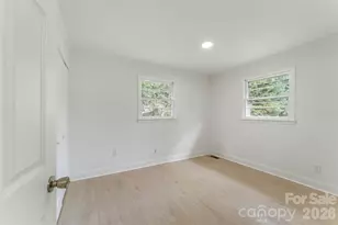 4146 Old State Rd, Newton, NC 28658 - Photo 10