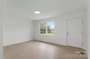 4146 Old State Rd, Newton, NC 28658 - Photo 4