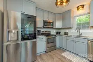 1303 Hyde Park Dr, Asheville, NC 28806 - Photo 2