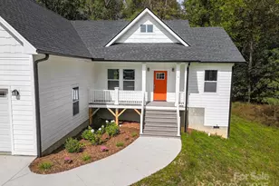 14 Holcombe Rd, Candler, NC 28715 - Photo 2