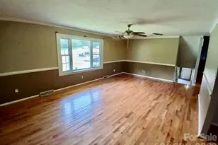 8417 Rolling Hills Ave, Hickory, NC 28602 - Photo 6