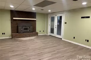 8417 Rolling Hills Ave, Hickory, NC 28602 - Photo 16