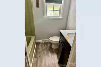 8417 Rolling Hills Avenue, Hickory, NC 28602 - Photo 12