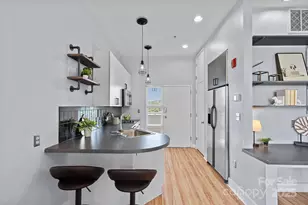 514 W 10th St, Charlotte, NC 28202 - Photo 4