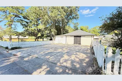 210 W Church Street, Cherryville, NC 28021 - Photo 6