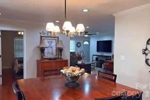 210 W Church St, Cherryville, NC 28021 - Photo 16