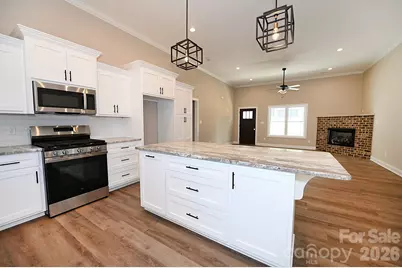 4940 Southview Drive, Hickory, NC 28602 - Photo 12