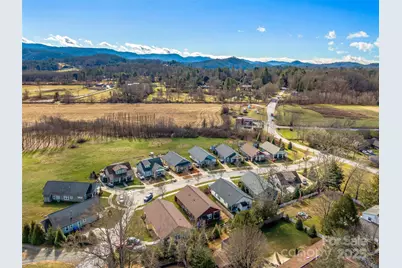 68 Bungalow Way, Brevard, NC 28712 - Photo 6